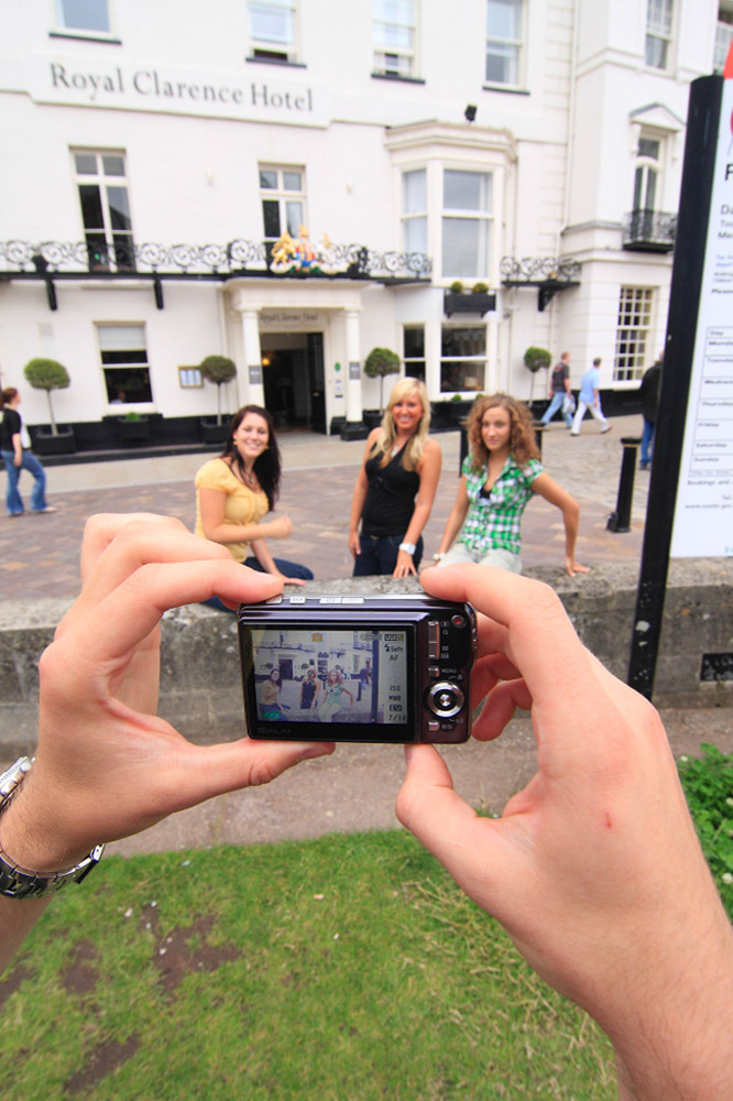 %_tempFileNameexeter-cathedral-square-26%