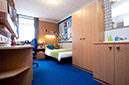 %_tempFileNameexeter-residence-standard-bedroom-4%