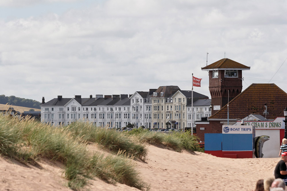 %_tempFileNameexmouth-beach-1%