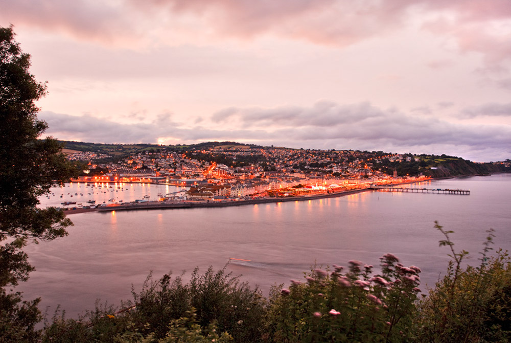 %_tempFileNameteignmouth-at-night-1%