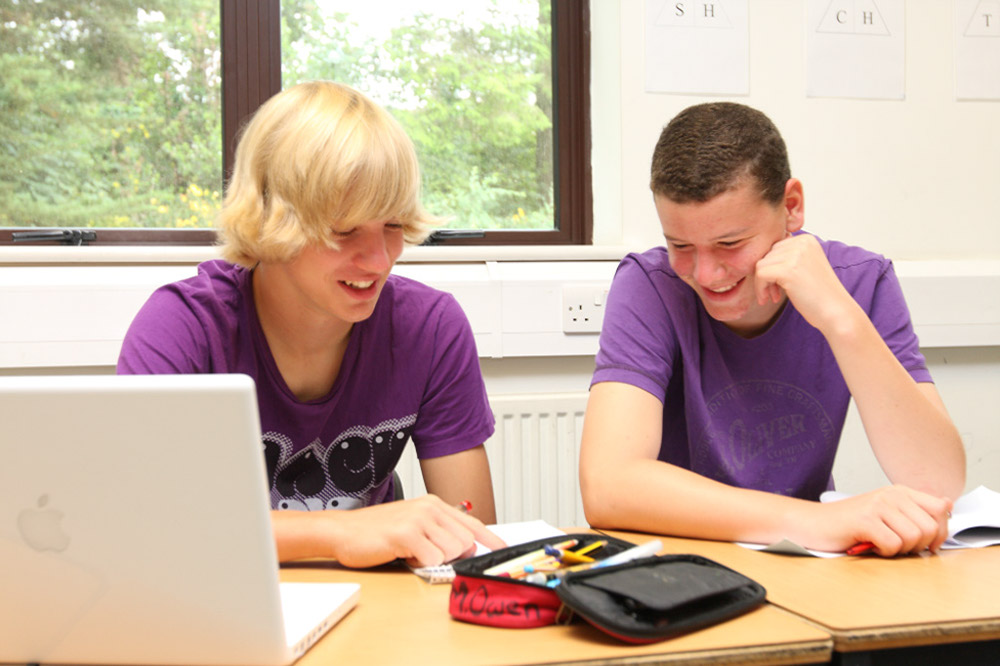 %_tempFileNameboys-in-class-1%